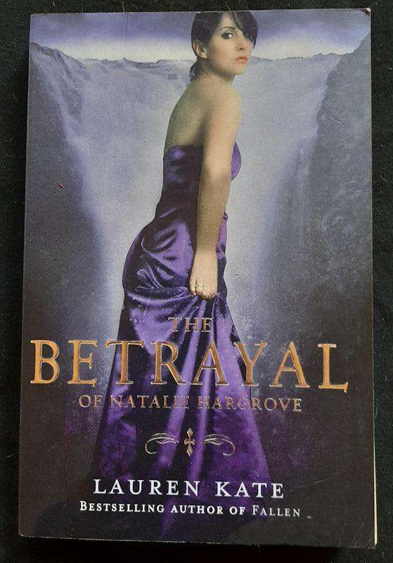 The Betrayal Of Natalie Hargrove (Lauren Kate)