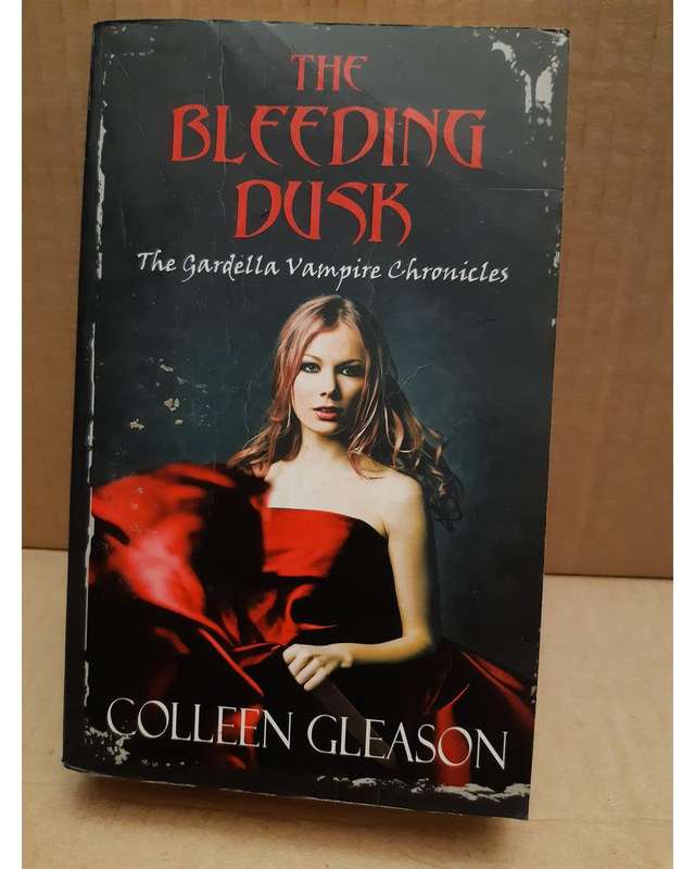 The Bleeding Dusk Colleen Gleason