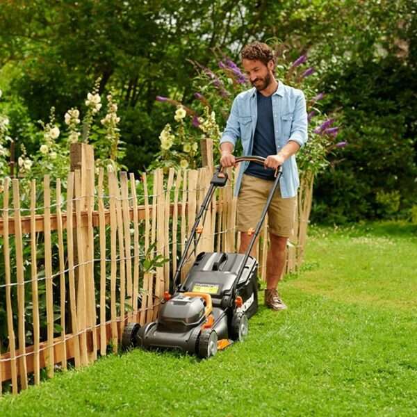 Worx 20V.40V Cordless Lawn Mower & Weed Eater Combo Kit - WG927E