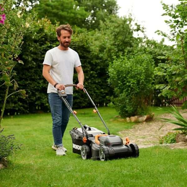 Worx 20V.40V Cordless Lawn Mower & Weed Eater Combo Kit - WG927E