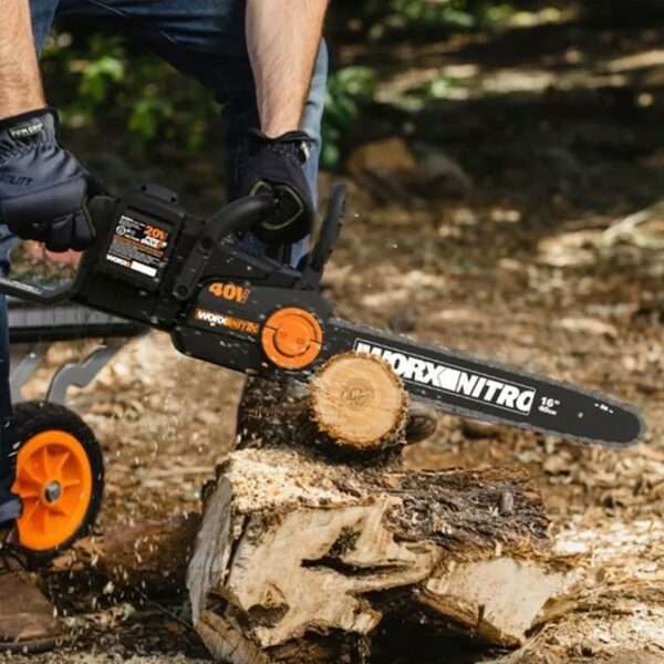 Worx Nitro 40V Cordless Chain Saw Kit - WG385E