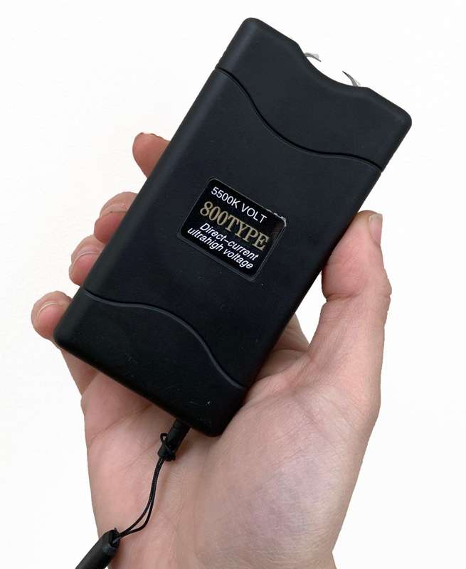 TYPE 800 STUN GUN W/ FLASHLIGHT - BLACK
