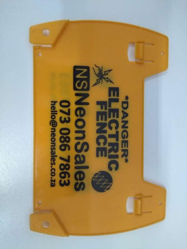 NEMTEK ELECTRIC FENCE WARNING SIGN LARGE