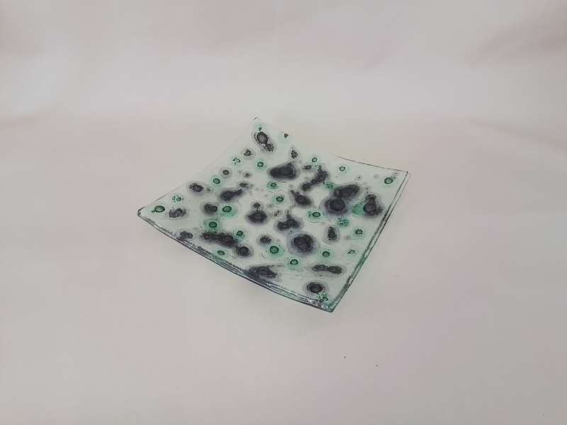 19cm Square Bubbled Decor Plate