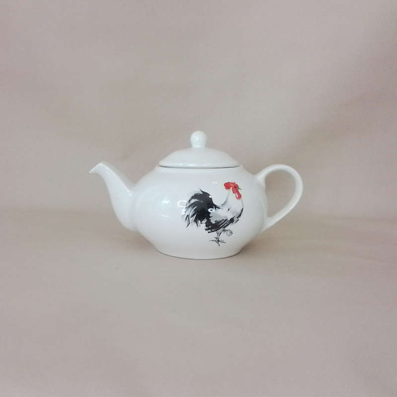 Beautiful Rooster Design Tea Pot