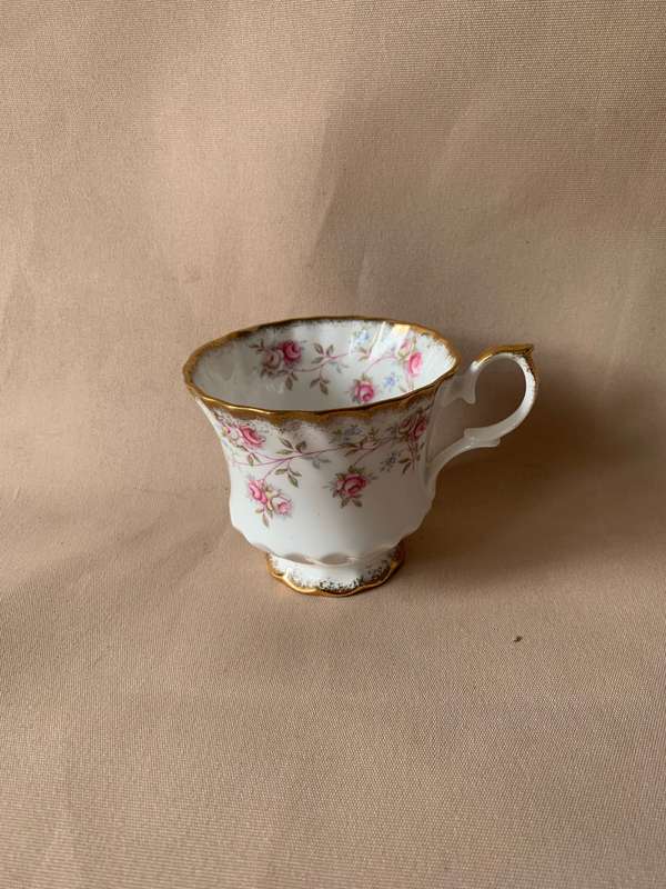 Queen Anne Harmony Rose Tea Cups