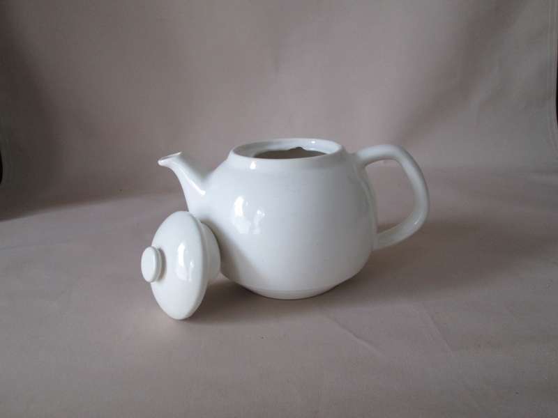 Cream Color Classic Decor Tea Pot
