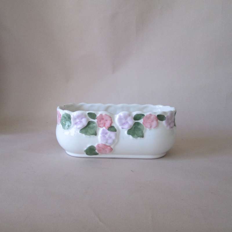 Oval Vintage Basin / Server