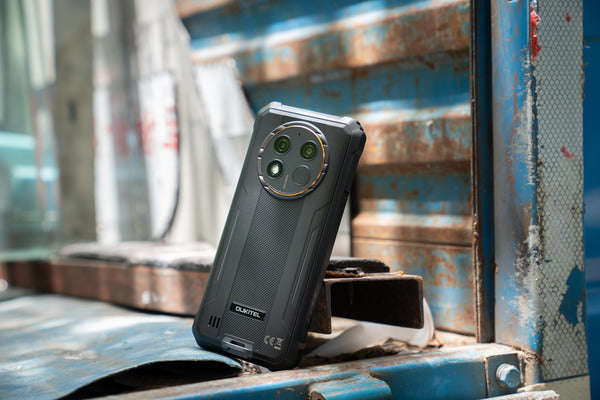 Oukitel WP28 IP68 4G Rugged Smartphone with 8GB RAM 256GB ROM 10600mAh