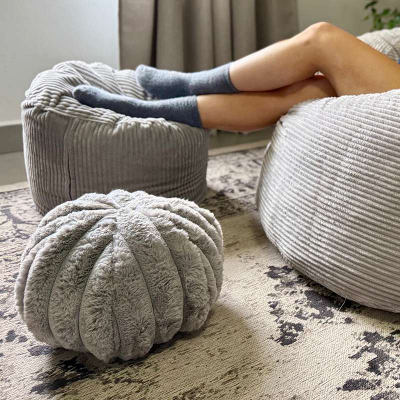 Round Otttoman