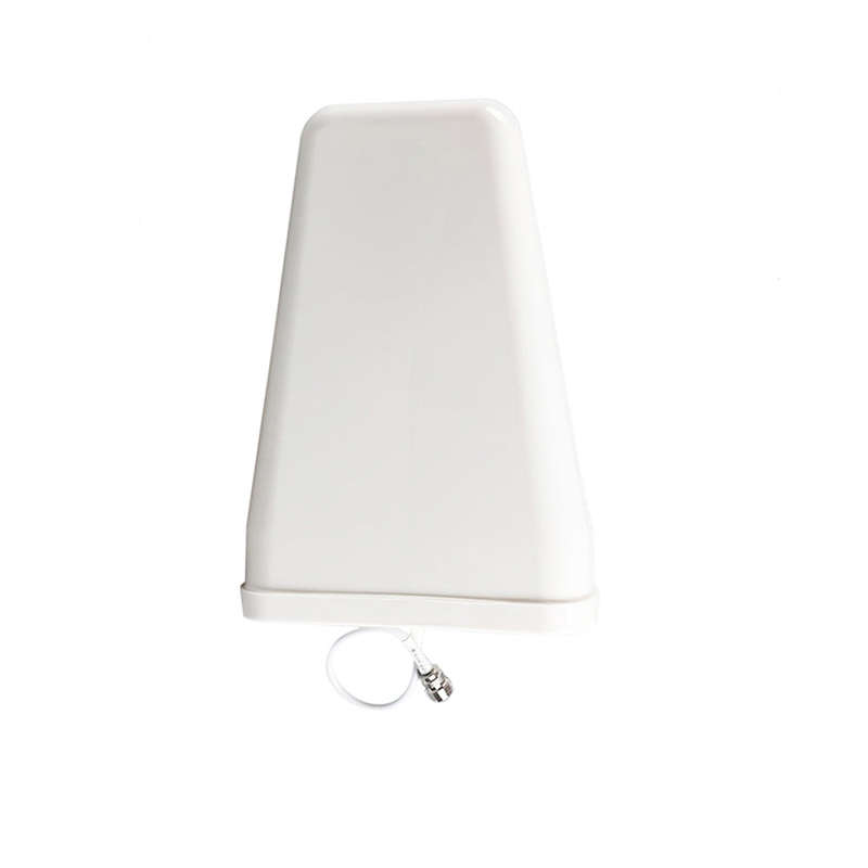 100-240V Tri Band Amplifier 900 1800 2100 GSM DCS WCDMA 2G/3G/4G LTE Universal Signal Booster