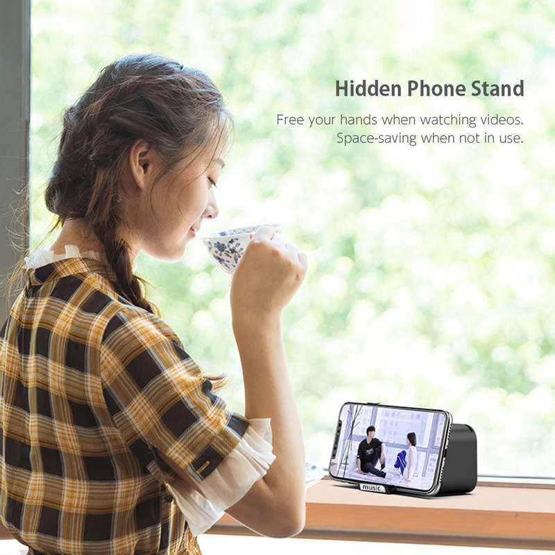 Digital Mirror Surface Alarm Clock with BT Speaker & FM Radio Dual Alarms Electronic Desktop Clock R
