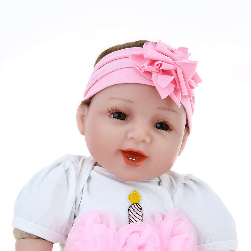 Reborn Baby Doll Girl Silicone Body Eyes Open Smiling Baby Doll With Clothes 22inch 55cm Life