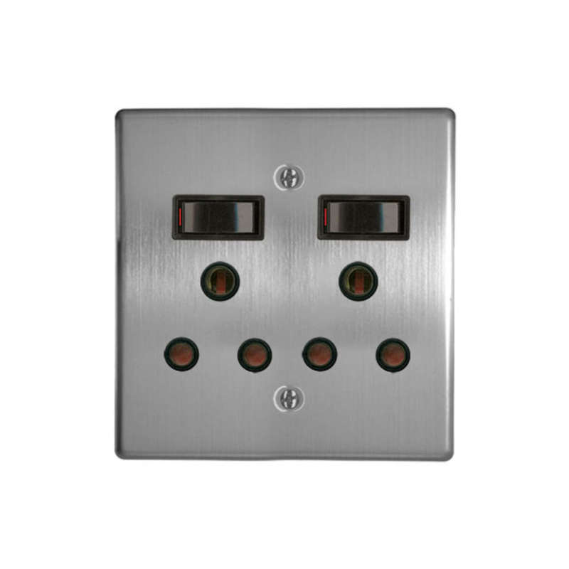 Classic Sockets - 4 x 4 2 x 16A Switched Sockets - Silver