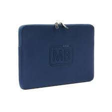 Second Skin sleeve for Macbook Air 11" - Fuschia