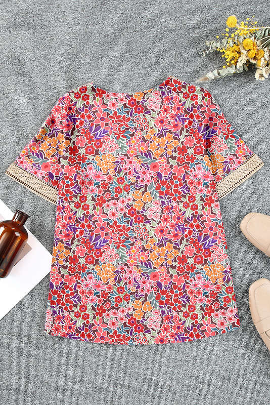 Multicolor Lace Trim V Neck Short Sleeve Blouse