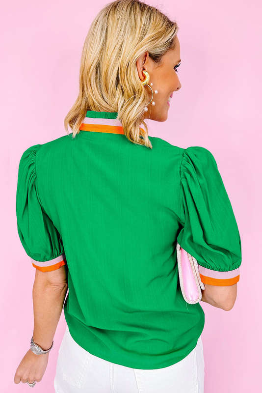 Green Knitted V-Neck Casual Top with Raw Seam Detail