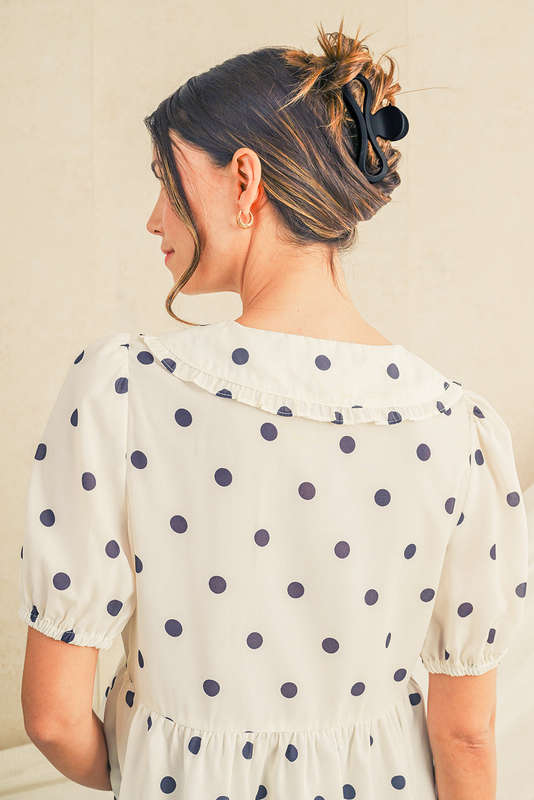 Black Minimalist Wave Shape Matte Hair Claw Clip