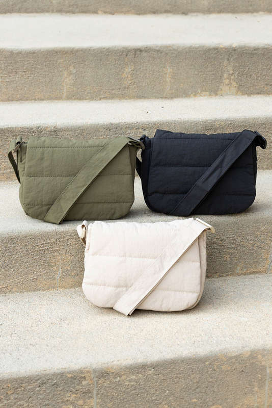 Black Solid Minimalist Foldover Puffer Crossbody Bag
