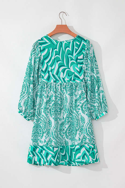 Green Knitted V-Neck Casual Top with Raw Seam Detail