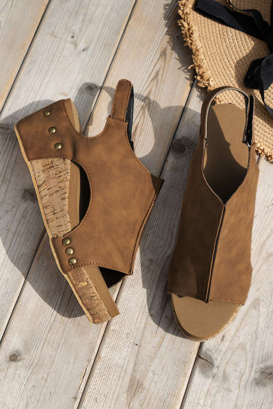 Brown Vintage Leather Stitching Studded Wedge Sandals