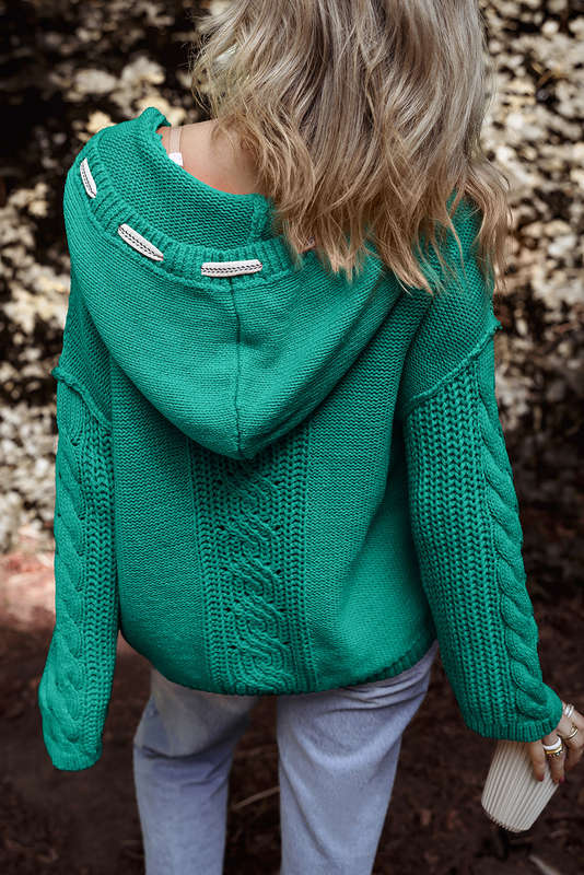 Green Knitted V-Neck Casual Top with Raw Seam Detail