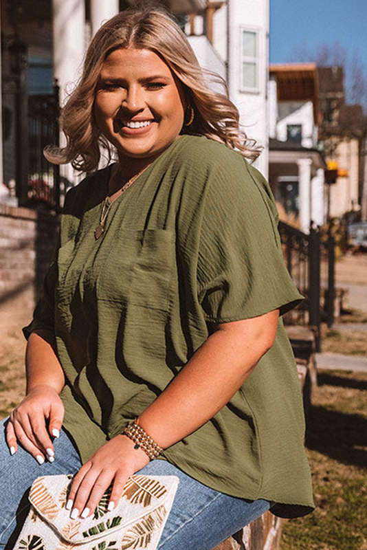 Four Leaf Clover Textured Half Sleeve V Neck Plus Size T Shirt with Chest Pocket
