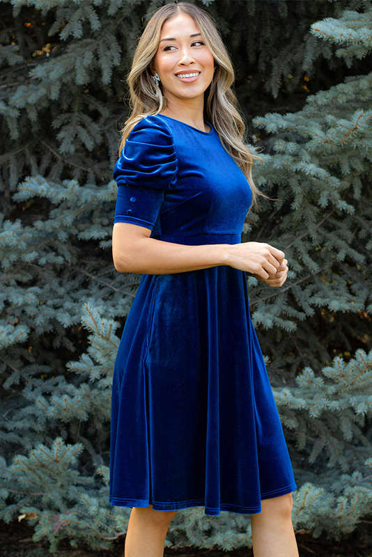Blue V-Neck Knitted Summer Top with Exposed Seams