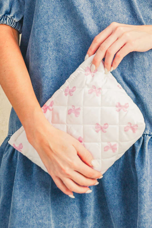 White Bow Knot Print Zipper Quilted Large Cosmetic Bag
