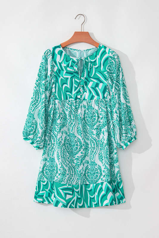 Green Knitted V-Neck Casual Top with Raw Seam Detail