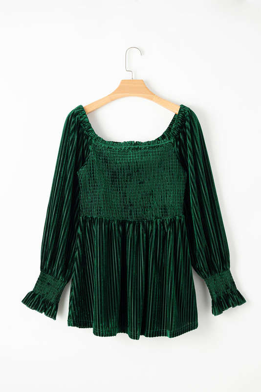 Green Knitted V-Neck Casual Top with Raw Seam Detail