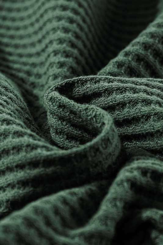 Green Knitted V-Neck Casual Top with Raw Seam Detail
