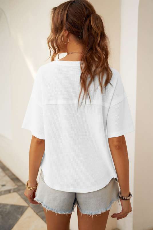 White Exposed Seam Half Sleeve Knitted V Neck Textured Top