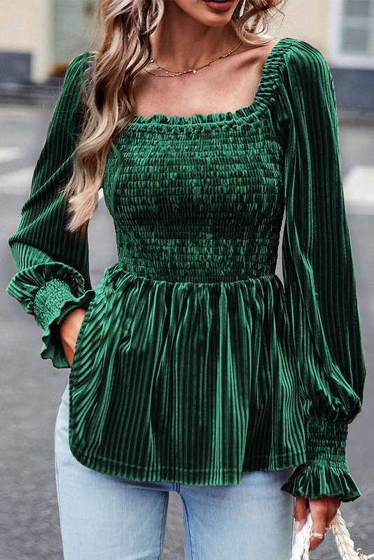 Green Knitted V-Neck Casual Top with Raw Seam Detail