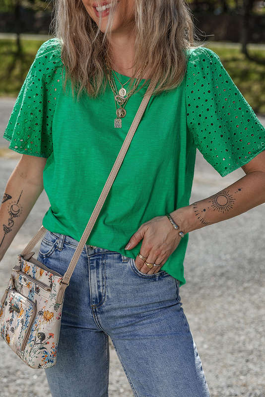 Green Knitted V-Neck Casual Top with Raw Seam Detail