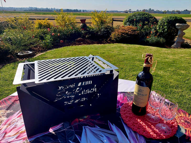 The Complete Filly Braai with Storage Box