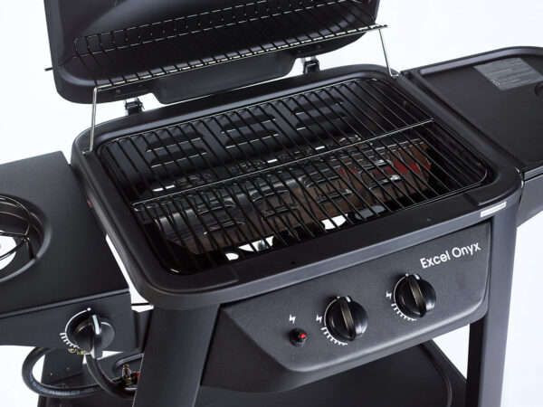 Outback ONYX 311 2 Burner Gas Barbecue (With side burner)