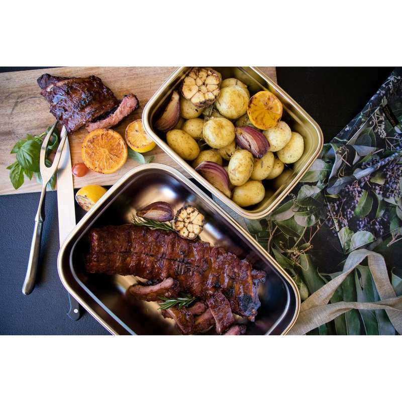 Versatile Food Storage Stainless-Steel Braai Bak - Durable lid included. - Various sizes