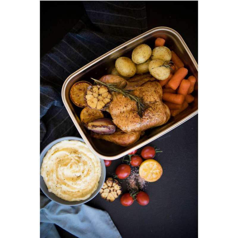 Versatile Food Storage Stainless-Steel Braai Bak - Durable lid included. - Various sizes