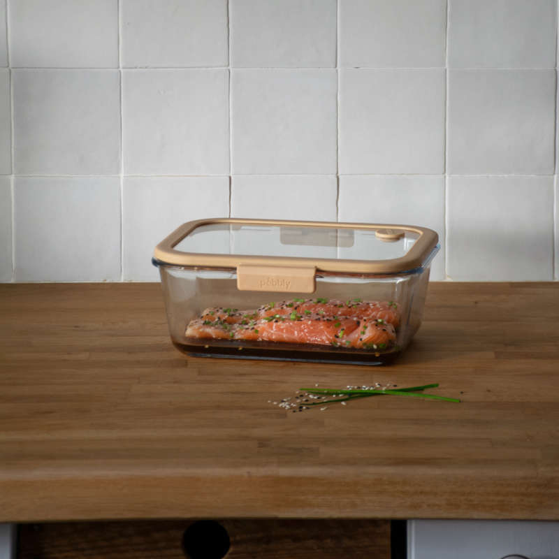 Pebbly Rectangular Glass Canister with Glass Lid and Vacuum Cap - 800 ml