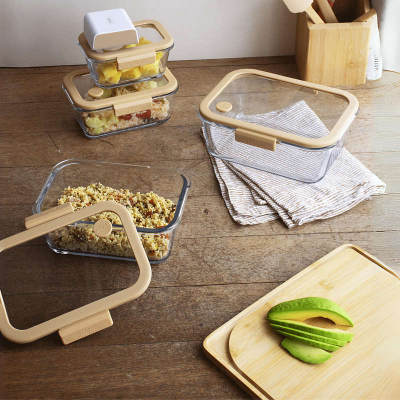 Pebbly 5 Piece Set: 4 Rectangular Glass Storage Boxes & Air Vacuum Pump