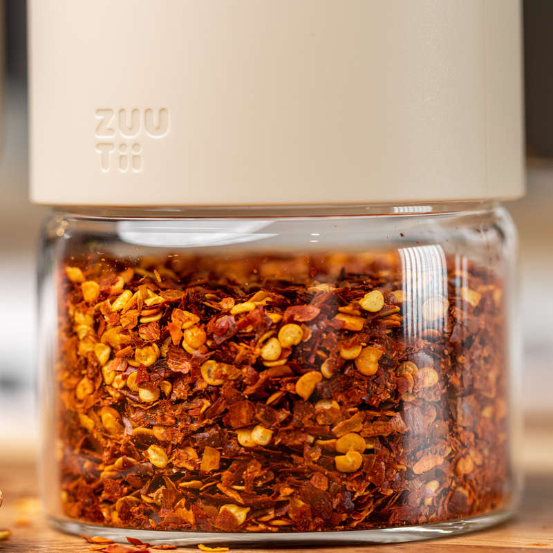 Zuutii Spice Container