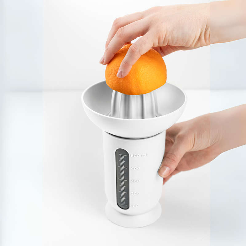 Blim+ UFO Juicer with QB Carafe