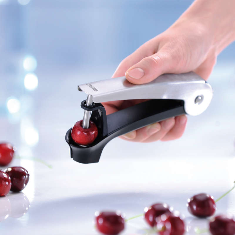 GEFU Cherry/ Olive Pitter Dropio