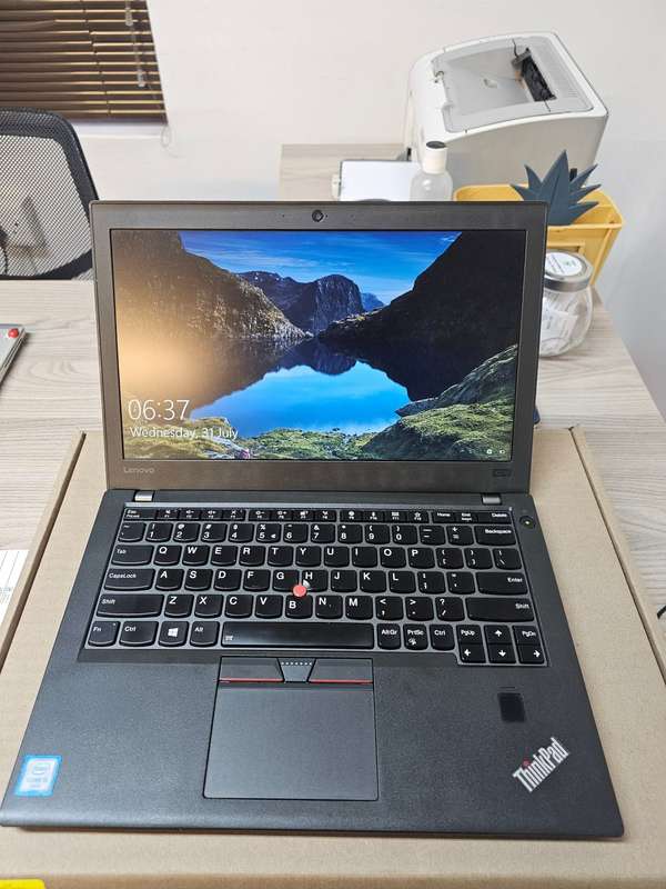LENOVO THINKPAD X270 - I5 6200U - 8GB DDR4 - 256GB SSD - WINDOWS 10 PRO 64 BIT - REFURBISHED 12.5...