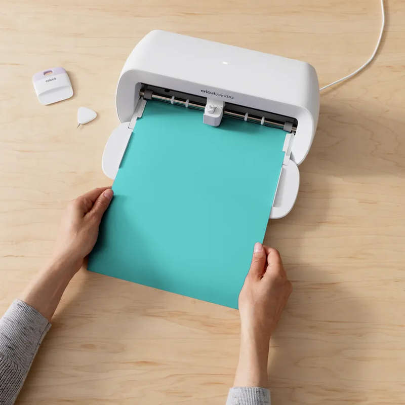 2010374 - Cricut Smart Vinyl Permanent Joy Xtra 24;1x30;5cm - 3 sheets (Roller Skate Sampler)