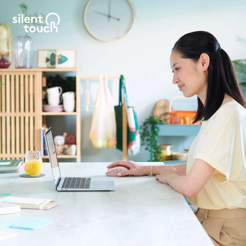 Logitech M650 Signature Wireless Mouse  Ergonomic, Silent Click, Bluetooth & USB Connectivity