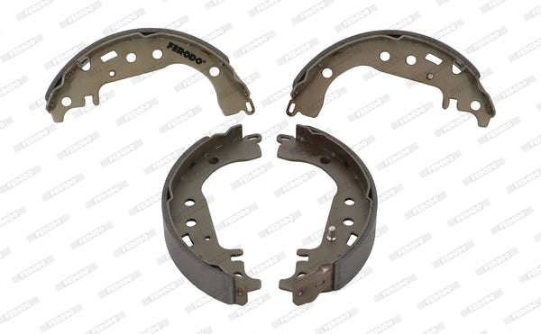 Brake Shoes Toyota Yaris 1.0 P9,1.3 (2005 2011) Front Solidb582 Ferodo