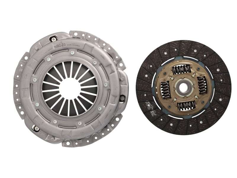 Clutch Kit Nissan 1 Tonner 2.7D 1990-1999 Hardbody 2.7D Td27 1999-2008 VALEO NS18