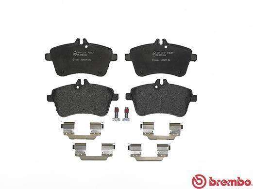 Brembo Brake Pads Front Mercedes B200 Cdi ( Set Lh&Rh) (P50057)